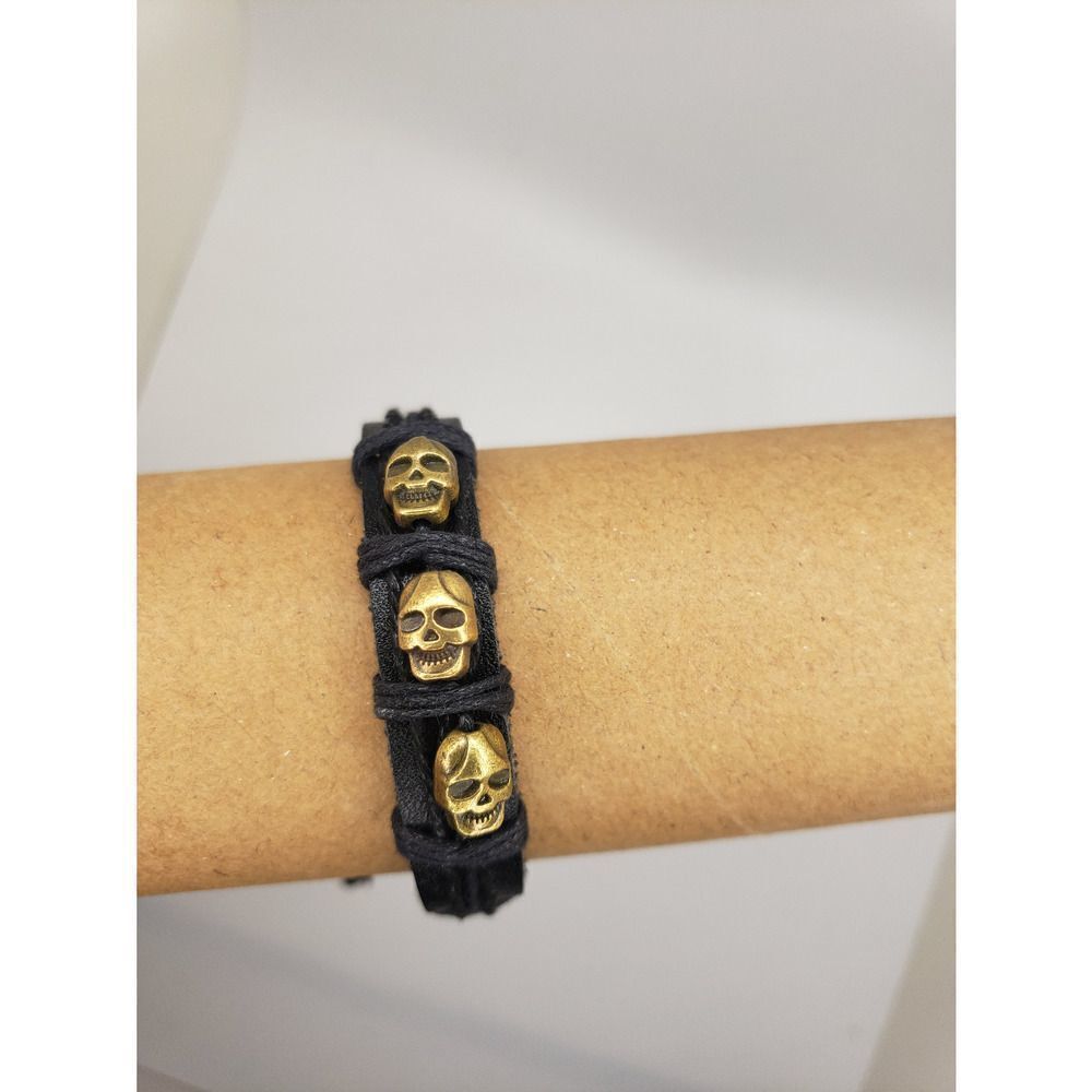 ADJUSTABLE skull bracelet